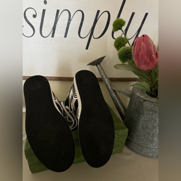 Authentic Gucci basket, high black white sneakers (Men’s) - Picture 8 of 10